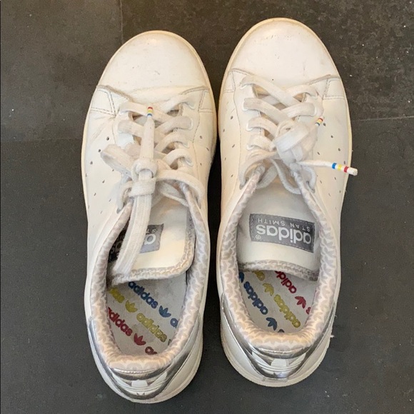 Adidas Stan Smiths - Picture 2 of 3